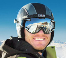 Ski helmet