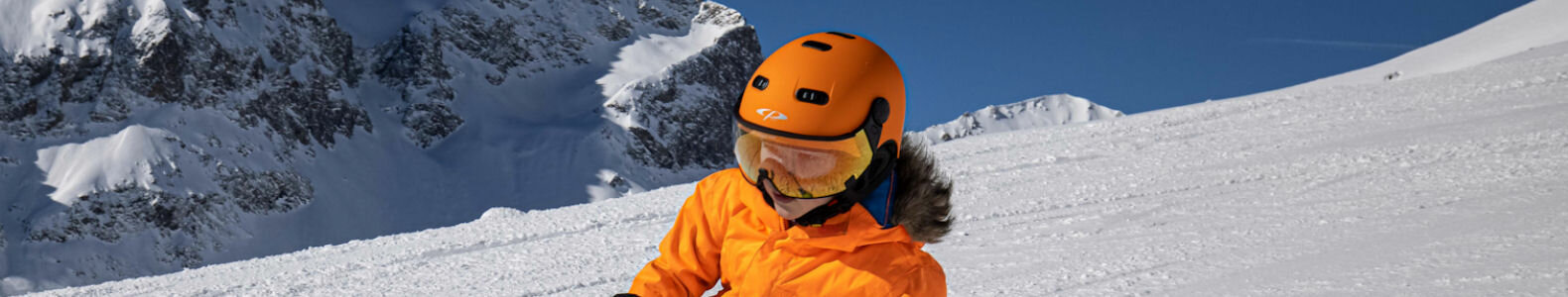 Ski helmet with Visor Child