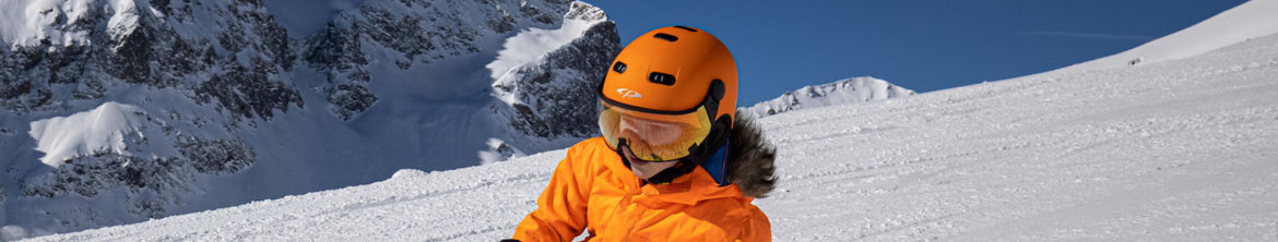 Ski-helmet-with-Visor-Child